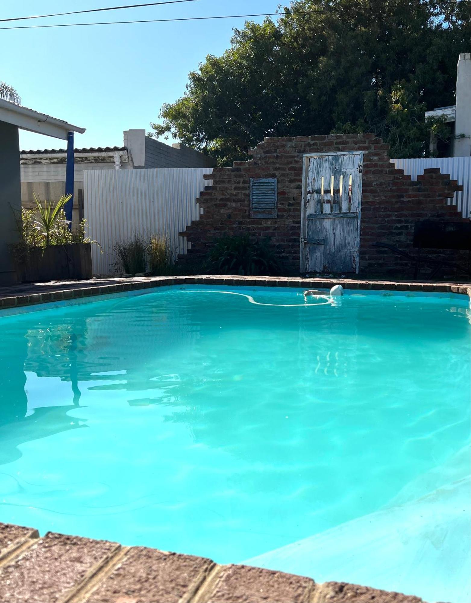 Tuinhuis Oudtshoorn Luaran gambar